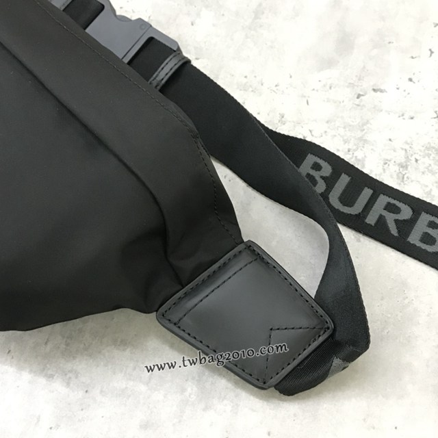 Burberry專門店新款男女斜背腰包 巴寶莉黑色尼龍布腰包 yxb1160